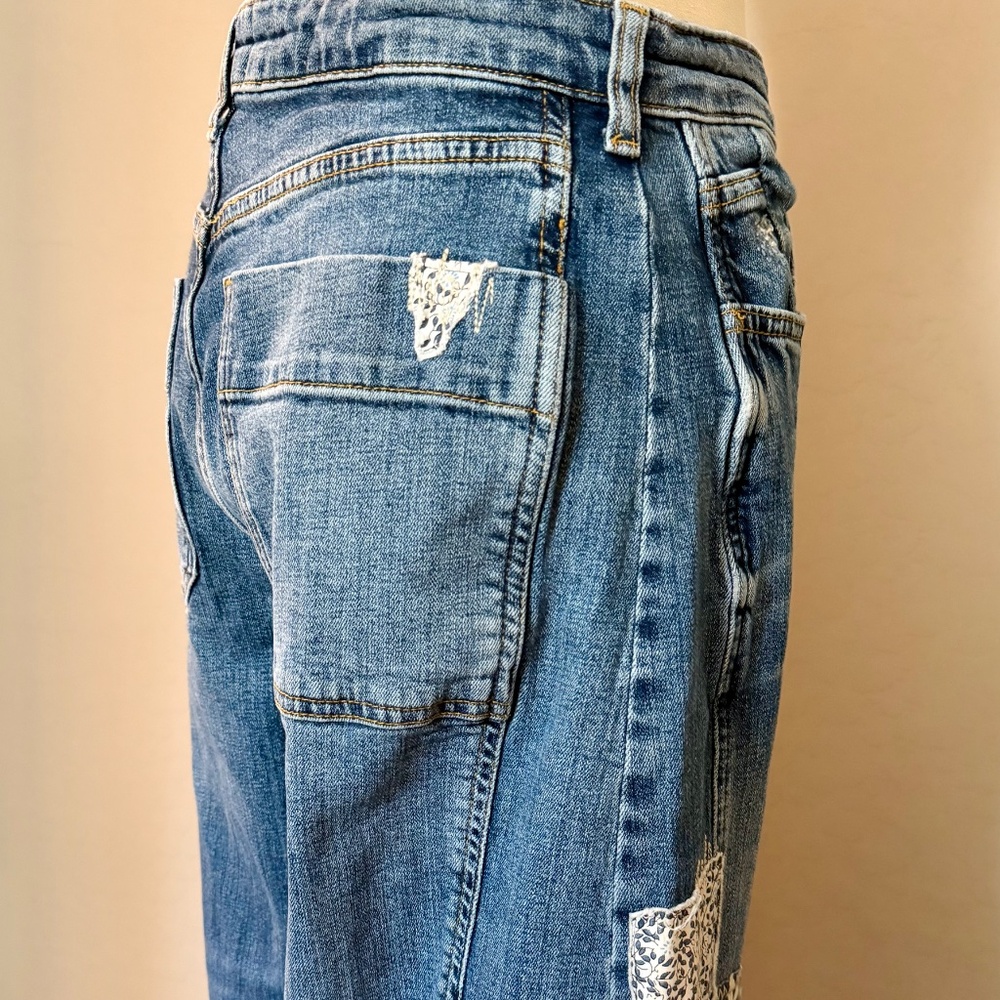 Wide-Leg Patchwork Blue Jeans for Women - Picture 6 of 7